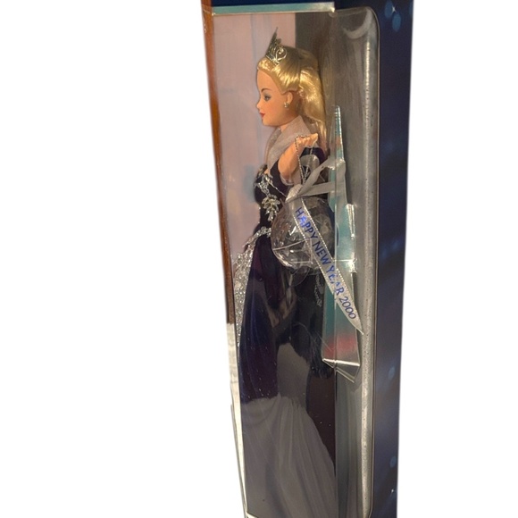 NWT-Barbie Special Millennium Edition in Blue and Silver - Picture 14 of 15
